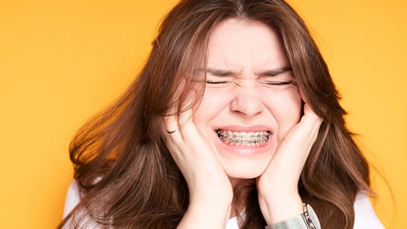 راهکارهای کاهش درد ارتودنسی